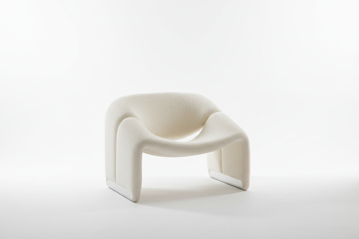 Nordic Light Luxury Smiling Single Sofa