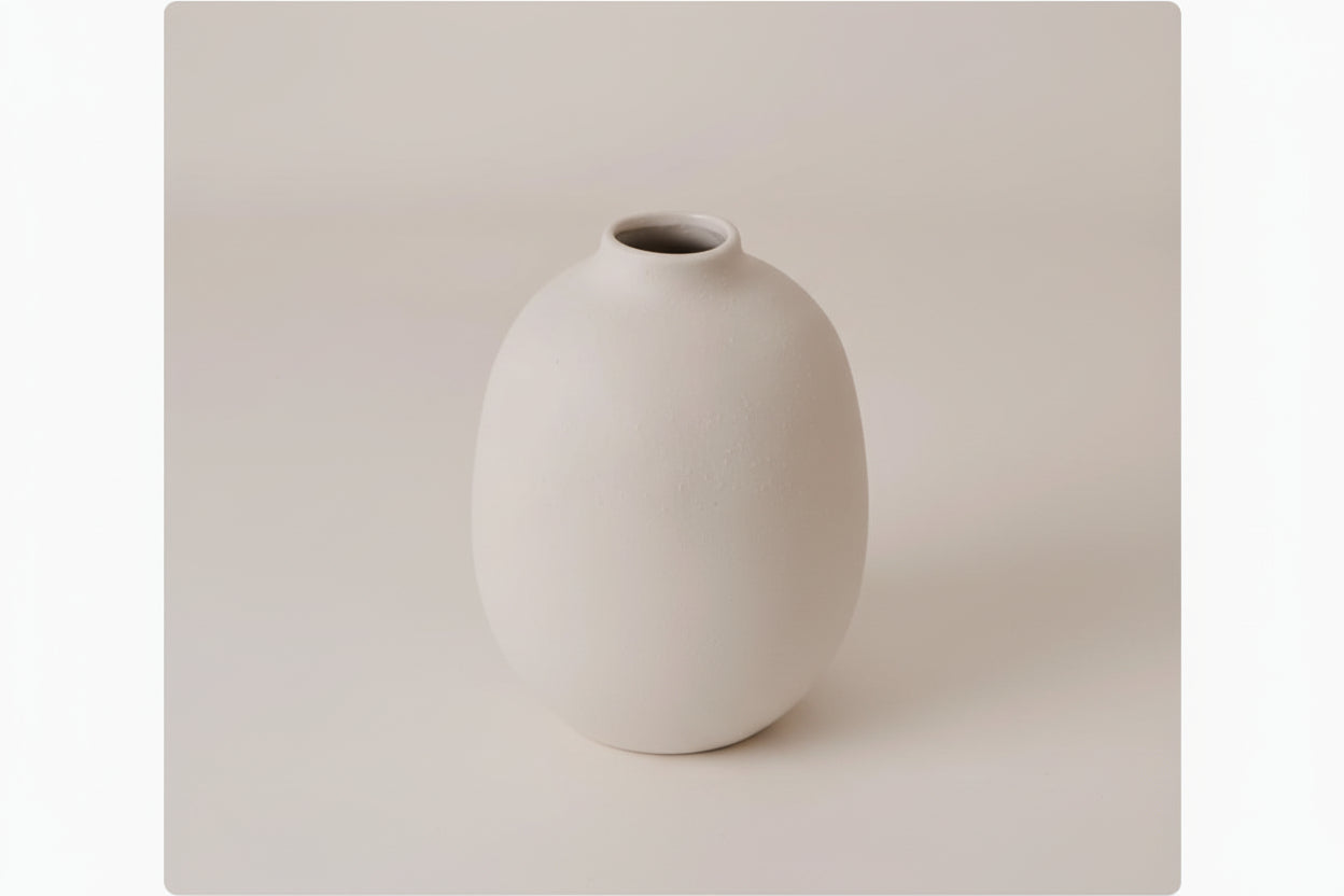 Nomi Vase
