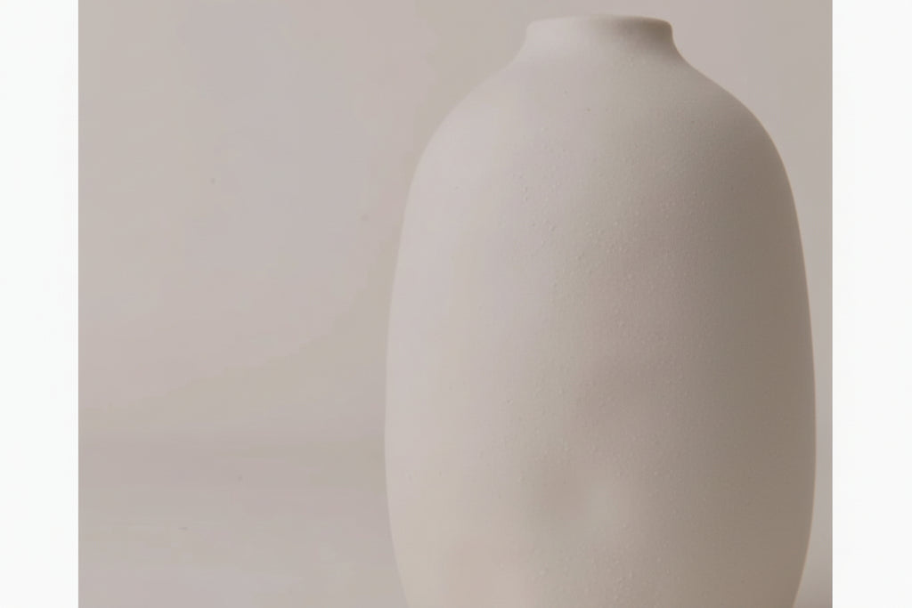 Nomi Vase