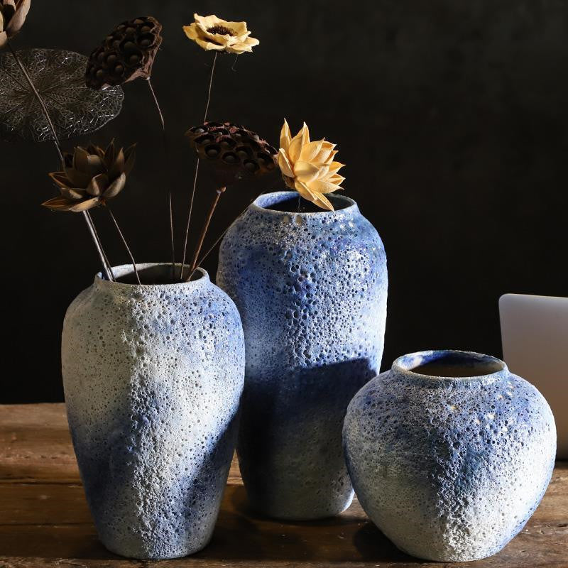 A Starry White Vase With Dried Flowers